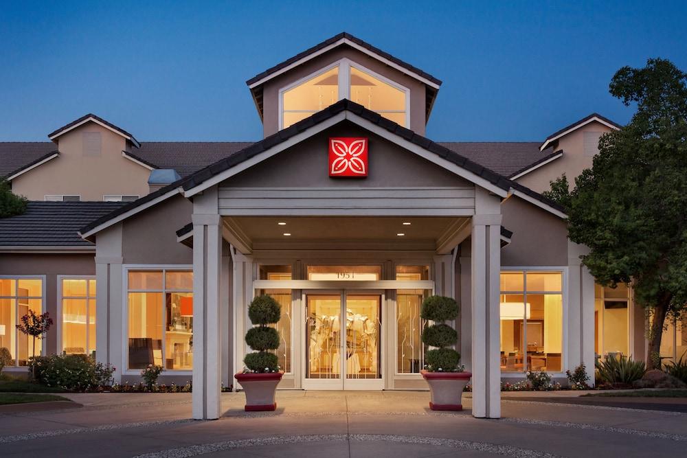 Hilton Garden Inn Roseville Exterior foto