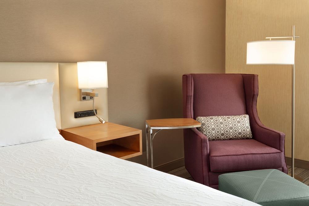 Hilton Garden Inn Roseville Exterior foto